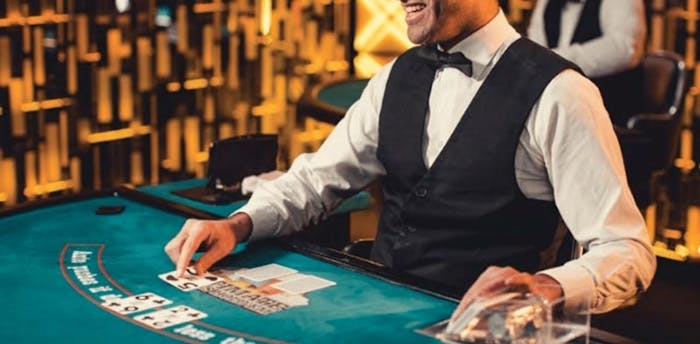 Blackjack: Ett spel som blandar strategi och tur